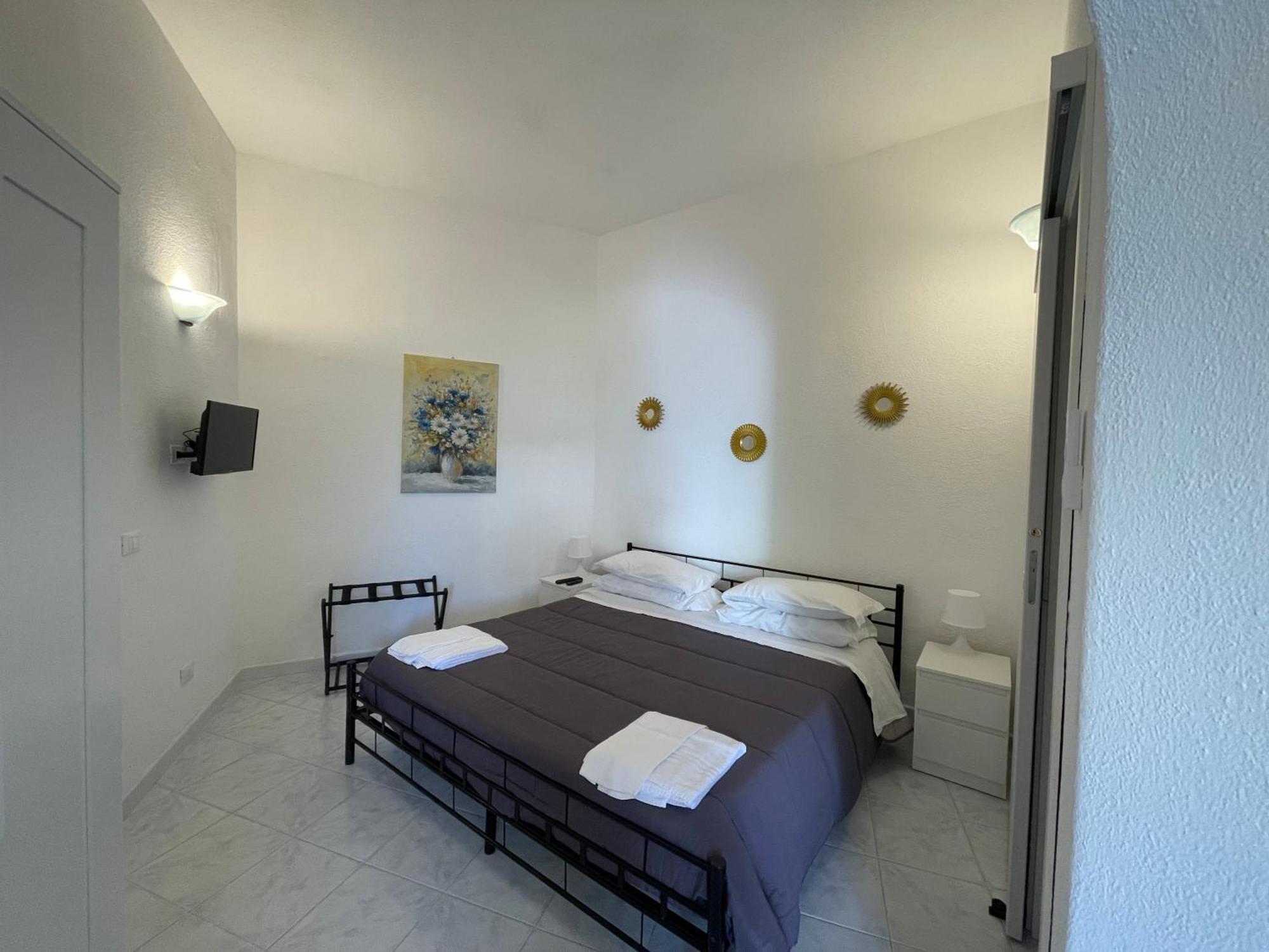 Garden Apartments Ischia Super Centrale Forio di Ischia Exterior foto